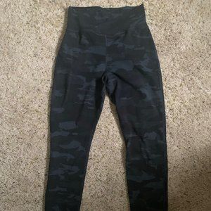 Alphalete Surface Path Camo Leggings